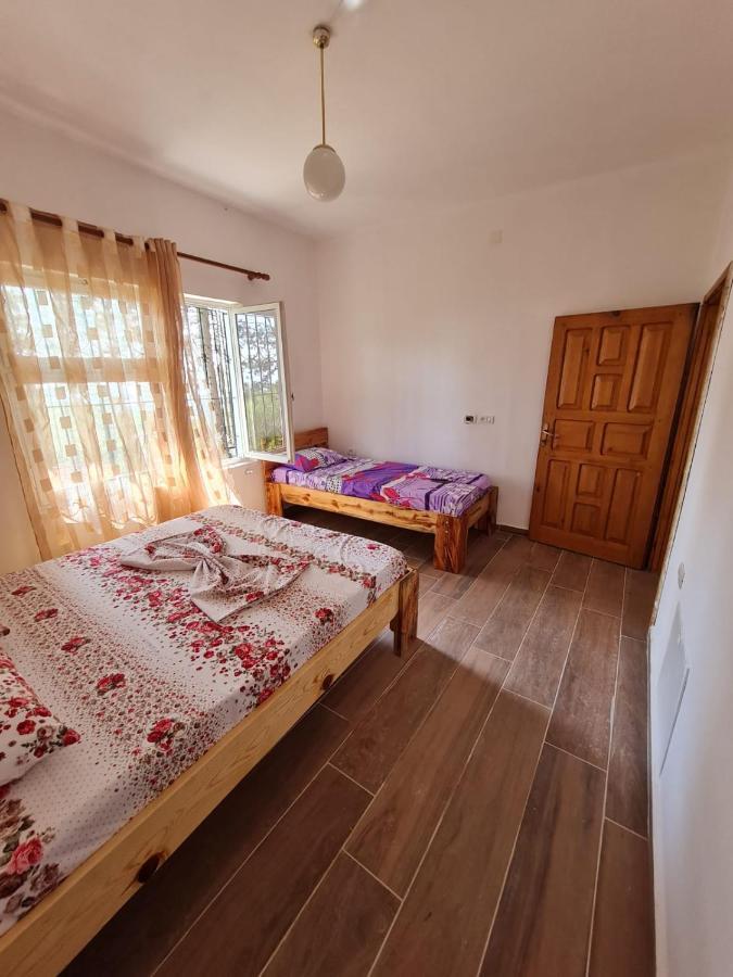 Bujtinat Skenderi Gjinar 2 Villa Eksteriør bilde